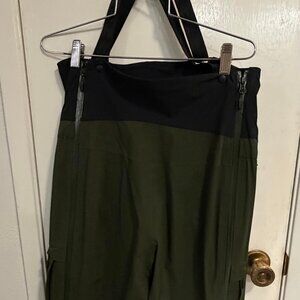 Marmot Wm's Solitude UL Bio 1/4 Bib|Ski/Snowboard Bib | Dk Green/BLK Retail $400